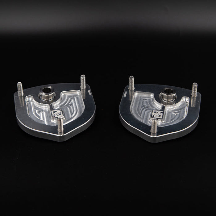 Suspension Secrets top mount detail for Porsche 718 GT4 RS